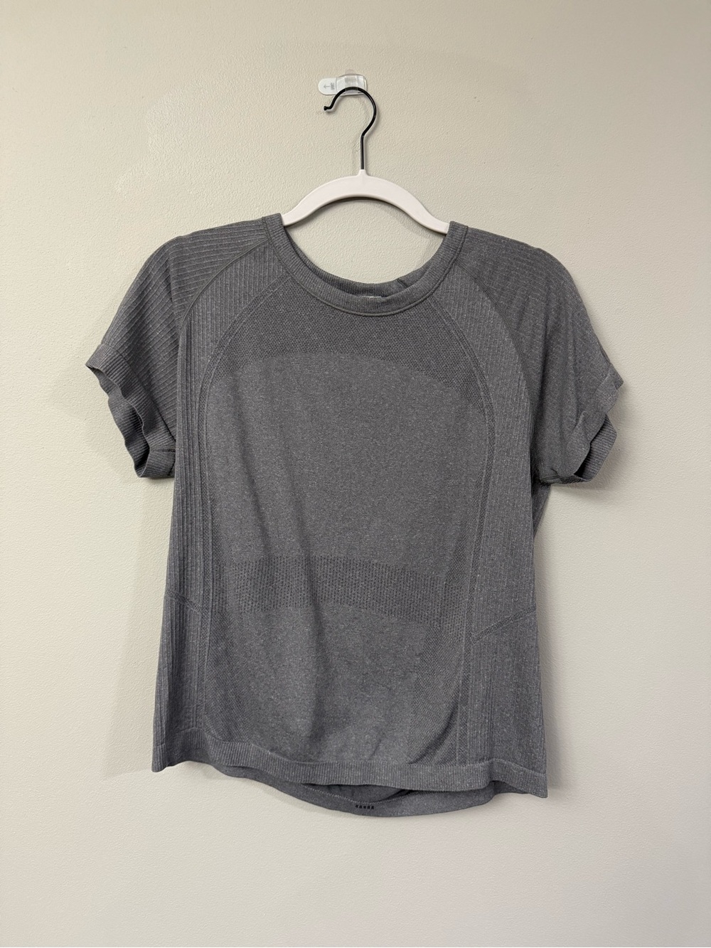 Old Navy Gray Short Sleeve Knit Top